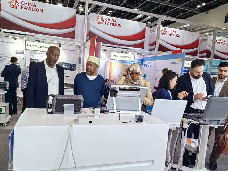 Дочірня компанія Yonker Group, Periodmed Medical, дебютує на Dubai Arab Health Exhibition 2024 (3)