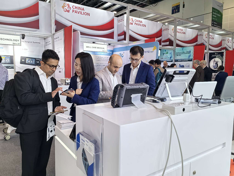 Die Tochtergesellschaft der Yonker Group, Periodmed Medical, gibt ihr Debüt auf der Dubai Arab Health Exhibition 2024 (6)