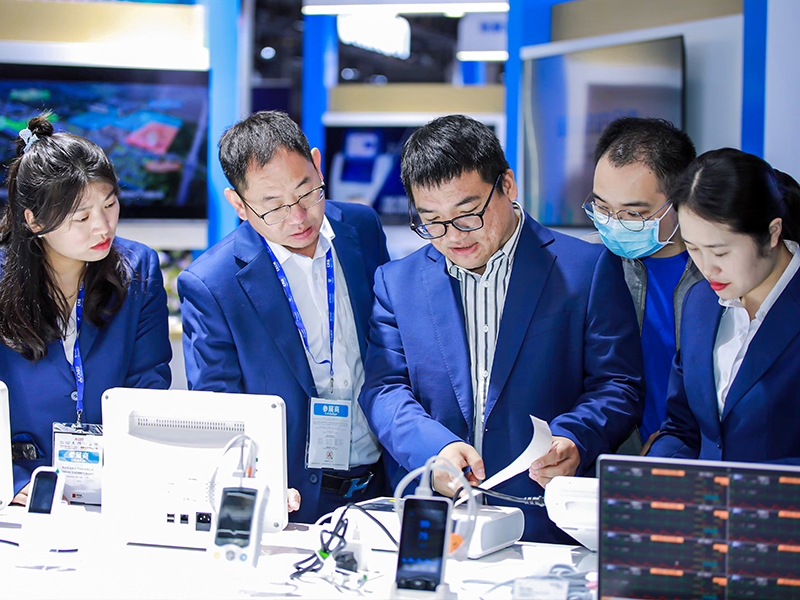 Periodmed unveils brand-new medical products at the 2024 Shanghai CMEF (2)